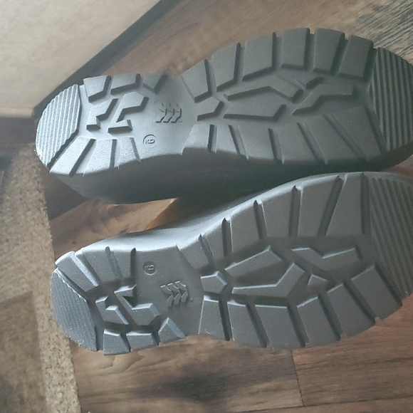 Winter boot - Picture 5 of 6